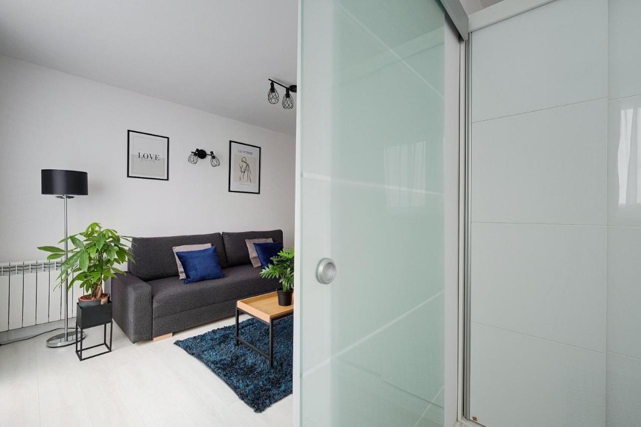 Warsaw Inside Solec With Private Parking Appartement Buitenkant foto